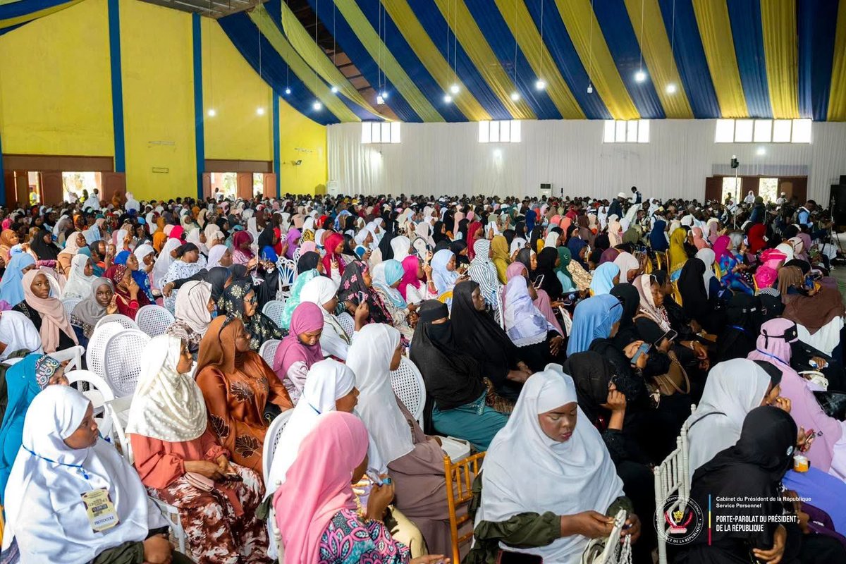 TinaSalama2's tweet photo. Shukran à la communauté musulmane pour l’invitation à la Conférence islamique internationale autour du thème « La jeunesse face aux défis de notre époque ». Cette présence traduit la volonté d’être au contact de toutes les composantes de la société congolaise, dans un esprit d’écoute, de dialogue et d’ouverture, conformément à la vocation d’une République laïque qui rassemble toutes ses filles et tous ses fils.