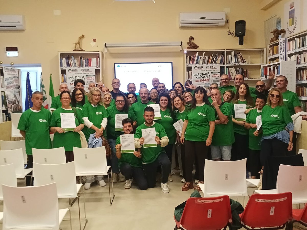 FaiCislTaBr's tweet photo. Assemblea FAI CISL Taranto Brindisi a Statte: ascolto, testimonianze e confronto su lavoro, diritti, legalità e sviluppo del territorio, con interventi di CISL e Terra Viva. Un momento partecipato che rafforza presenza, rappresentanza e azione sindacale. https://t.co/vk6d2dVicX