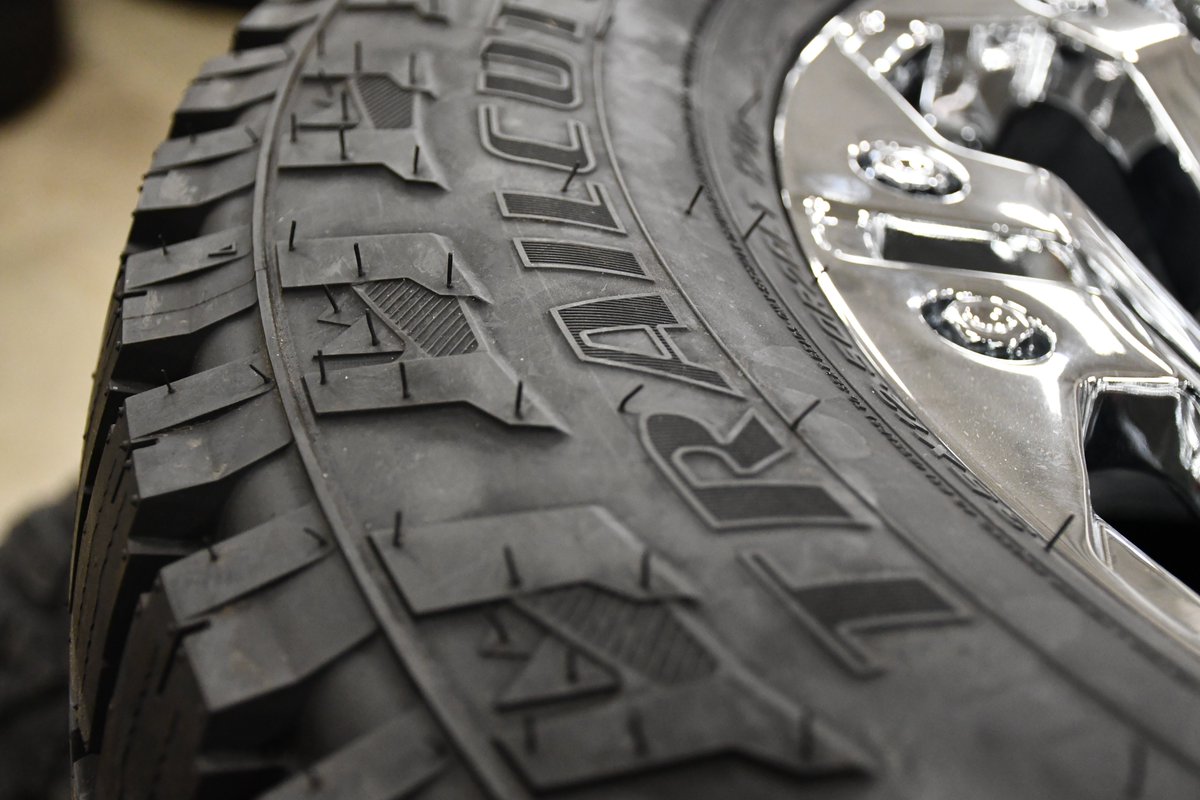 a2iwheels's tweet photo. ANOTHER BIG WHEEL & TIRE PACKAGE SHIPPING — FOR FREE!
20" CHROME XD WHEELS + TRAILCUTTER AT 4S 35x12.50R20LT TIRES!
https://t.co/z2x8E0Dzve
#a2iwheels #xdwheels #XDSeries #4x4 #rims #wheelsandtires #wheels #TruckTires #customwheels #CustomTrucks #truck #autoshop #autoparts https://t.co/skZsMbqwiO
