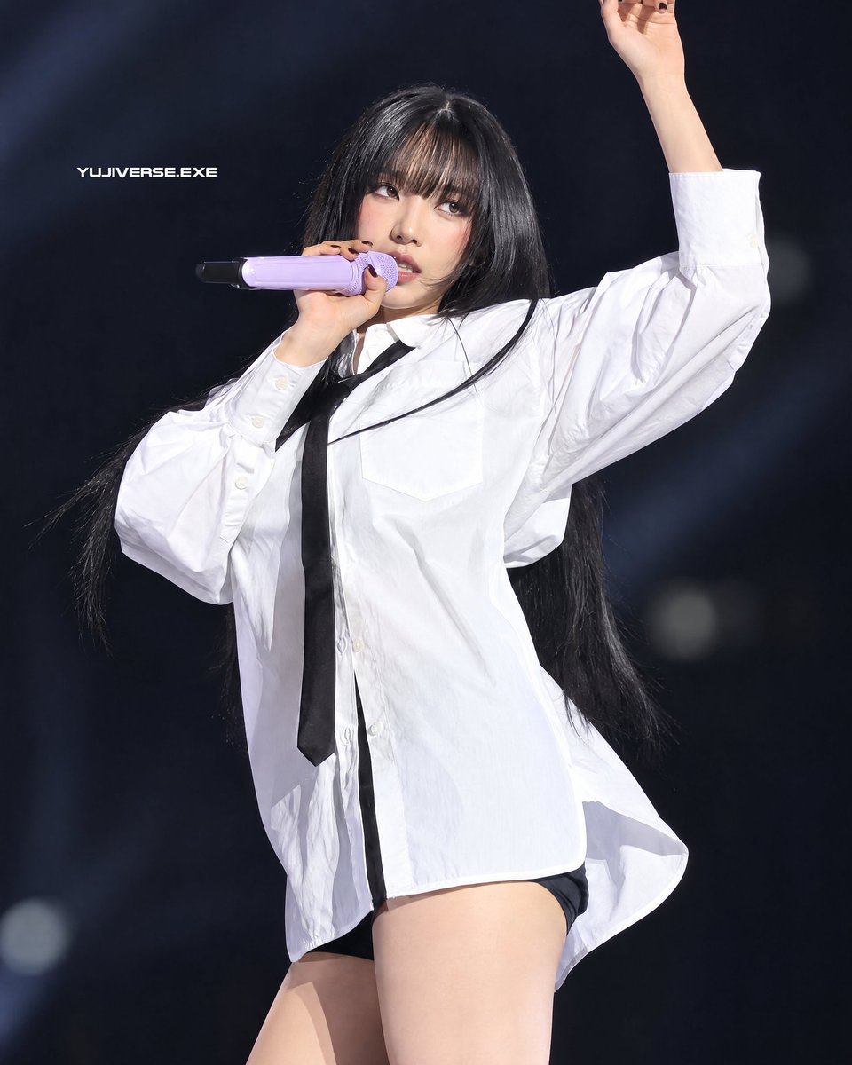 th1ghs4life's tweet photo. Best visuals ever? https://t.co/hZt1dSAjWy