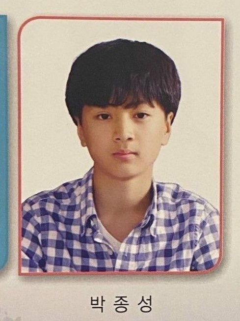 dkahsem____'s tweet photo. 얘네어케같은그룹됏지?♡ https://t.co/XbKUqssPLT
