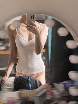 renee05ut4's tweet photo. 这个点还有人想锐评一下我的燥福嘛 🥹   
看完不许瞎说，赶紧看，我要删了
1：看福
2：看🐻
3：全部都要 https://t.co/uOFu0DSZcg