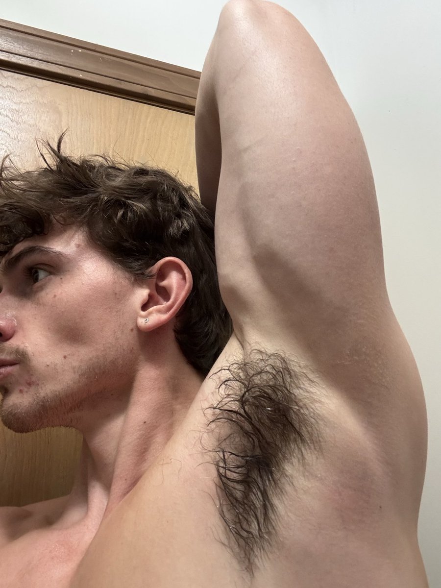 AlphaJT_'s tweet photo. Pure scent of masculinity https://t.co/WFpuTlXX7w