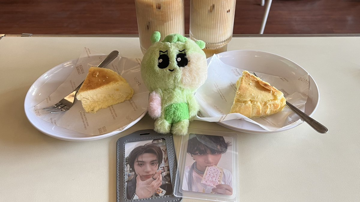 81OmL's tweet photo. #onedooreats 🍽️ https://t.co/L3rIbPcDOq