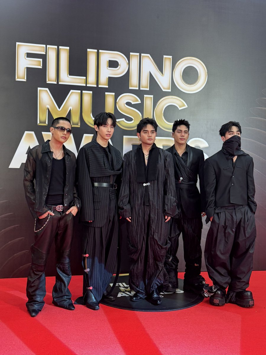 MSLifeAndShow's tweet photo. #MSShowbiz | P-pop Kings SB19 at the red carpet of Filipino Music Awards 2026 https://t.co/qkzUcoa5X0