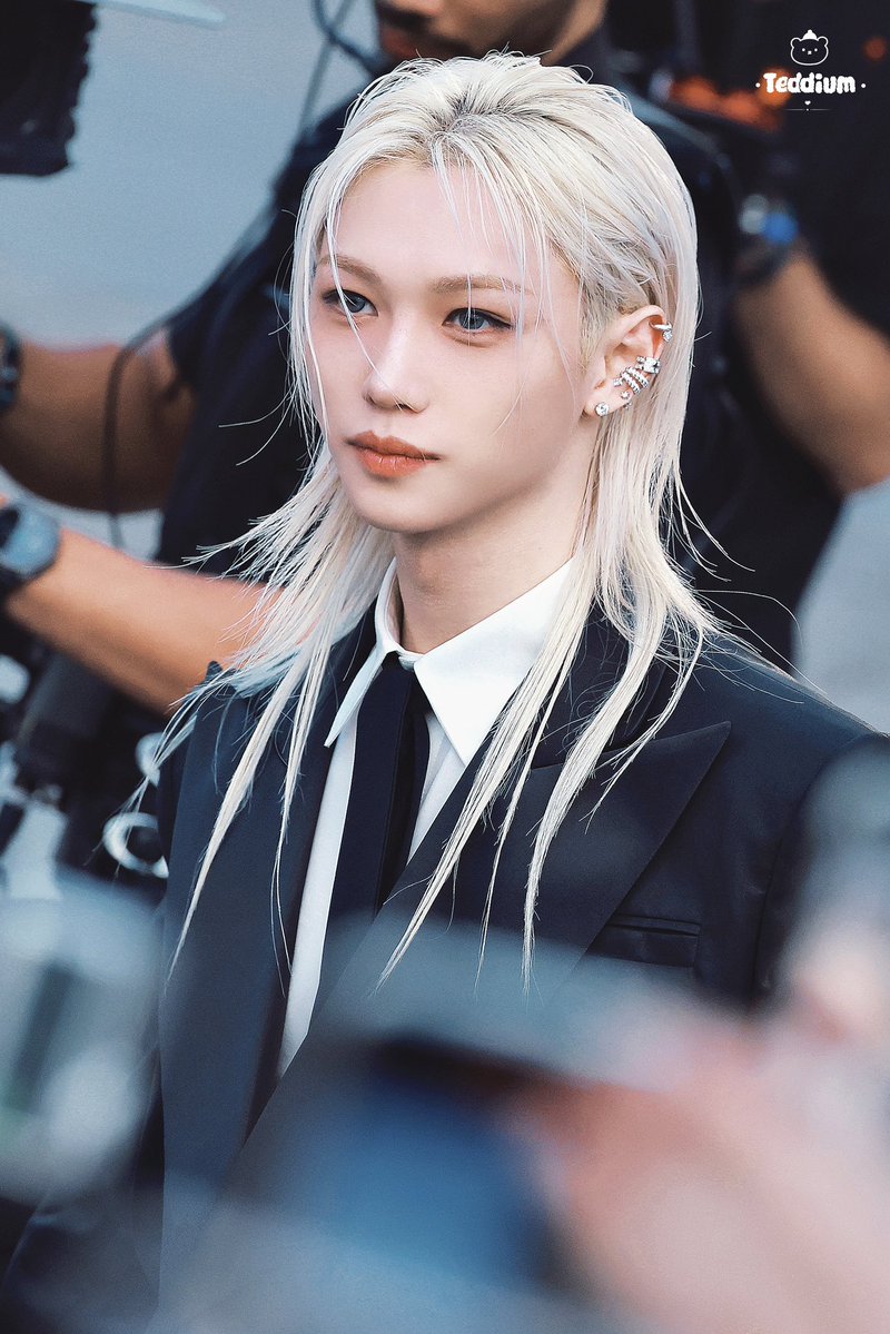 Teddium0915's tweet photo. 261006 🫍

FELIX PFW LOUIS VUITTON SS27
#FELIXxLVSS27 #FELIX 
@LouisVuitton https://t.co/jRYzAfz7Jd