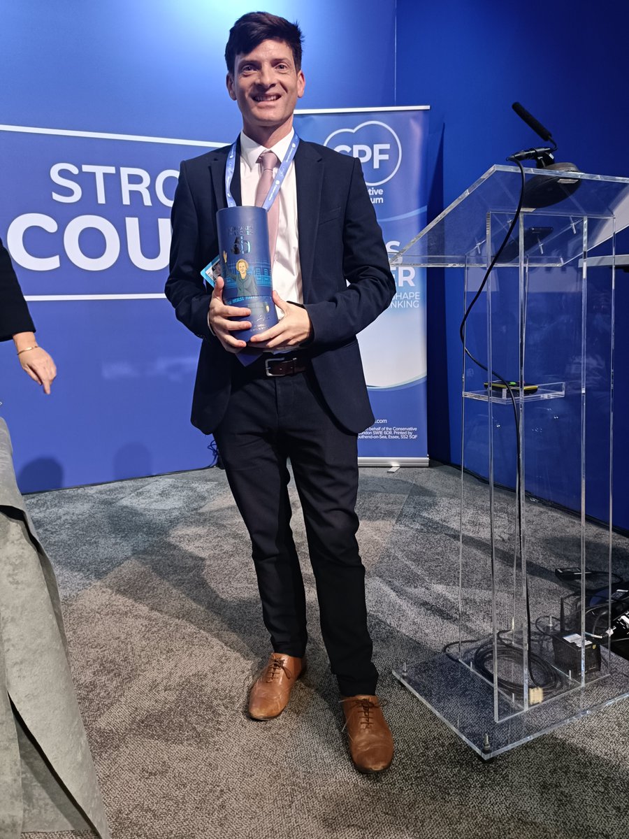 hanrahan_sean's tweet photo. Delighted to have won the @ConservativePF  Back Bench Bill-Off at the @Conservatives party Conference with my Medical Training Reinvestment Bill.

Congratulations to the other four finalists, who all gave excellent speeches and put forward some really interesting ideas. https://t.co/9BNgJM15WX