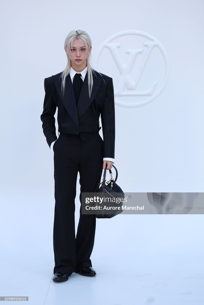 malbok915's tweet photo. getty images

FELIX PFW LOUIS VUITTON SS27
#FELIXxLVSS27 #FELIX 
@LouisVuitton https://t.co/OGb8QsAT1i