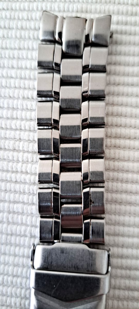 TC_EL_ALMACEN's tweet photo. FESTINA ARMIS / BRAZALETE ACERO INOXIDABLE ORIGINAL 20 MM. CON EXTENSORES, AÑOS 90, BUEN ESTADO https://t.co/uQWmtHjajv a través de @todocoleccion #Relojería #Festina #Relojes https://t.co/chvYOdPXUu