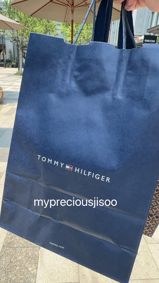mypreciousjisoo's tweet photo. No bots.
No fake likes.
Just real support. 💯

We show love the Jisoo way, by buying what she endorses.

#JISOO @Dior @Cartier @TommyHilfiger https://t.co/lAKGYDNlQA