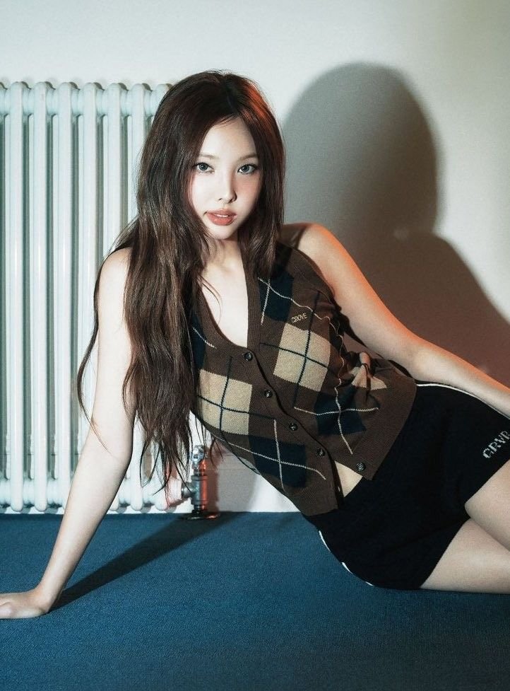 OLTSupport's tweet photo. TWICE's NAYEON official channel 'IM NAYEON' has surpassed 300M views on YouTube. https://t.co/7rVat0L2vA