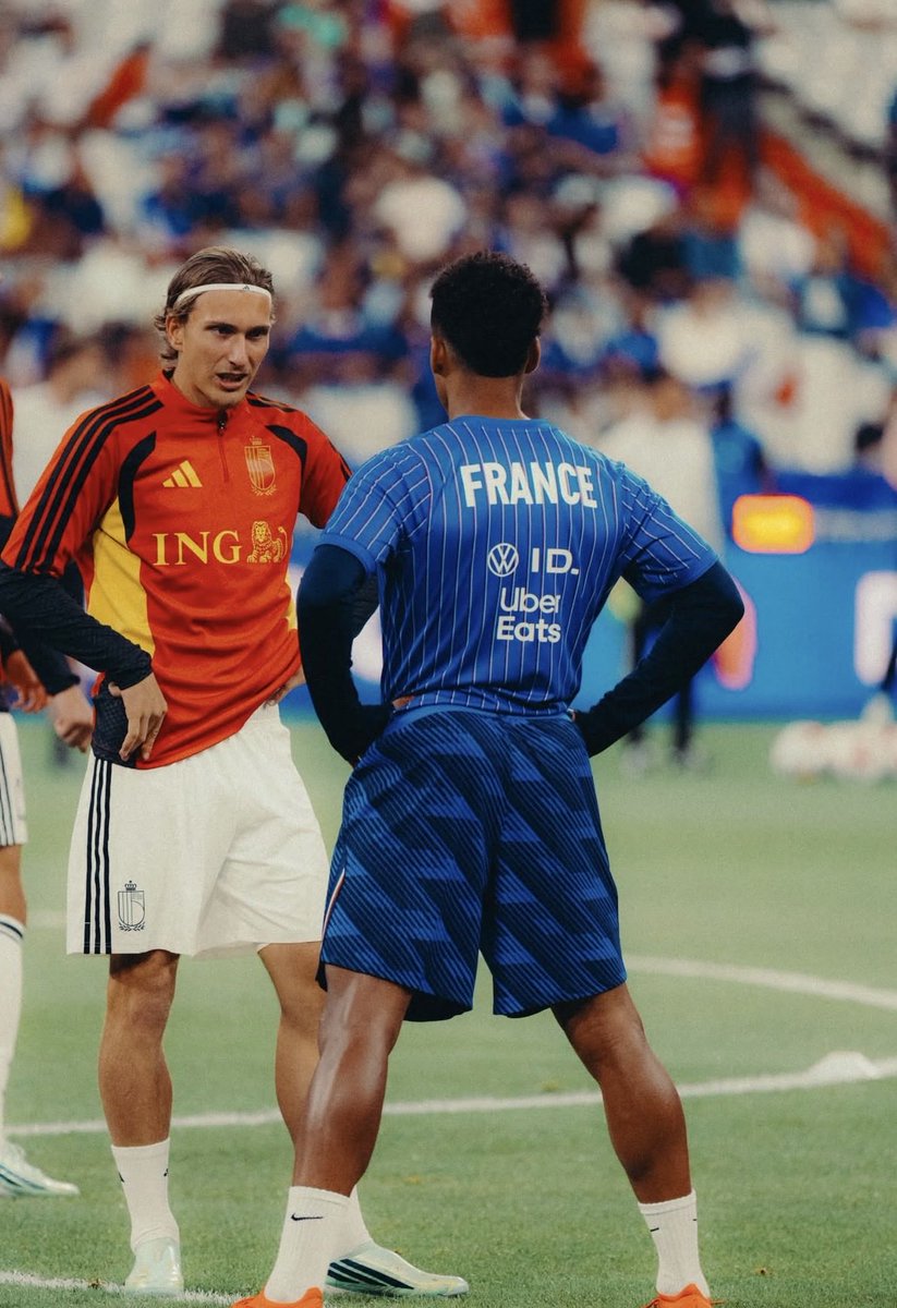 JackyBooooy's tweet photo. PSG https://t.co/RfLVxYthlx