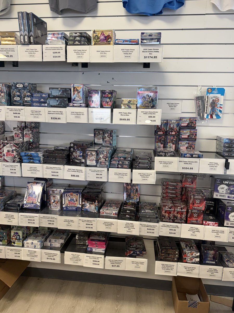 JustinMacuga's tweet photo. Great card shop if you’re in #Pittsburgh area.  @SCCTradingCards.  Good pricing, knowledgeable staff.  For novice and expert.  Events, etc.  https://t.co/ApPXTyG7XS. https://t.co/9xXlWpkarS