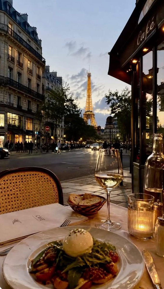 naturebeauty760's tweet photo. Paris, France 🇫🇷 https://t.co/2gEiDBDz7f