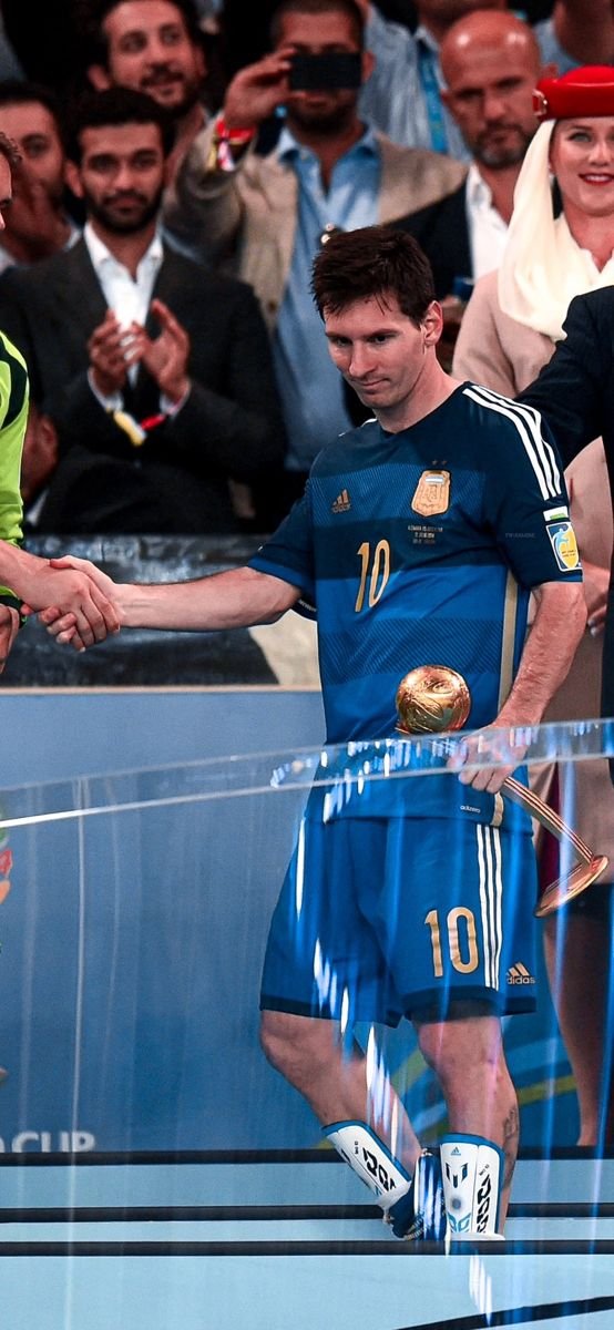 BautiEstevesOk's tweet photo. El orgullo más grande que tengo en vida es el de nunca haber dudado de Messi. Defenderlo a capa y espada desde el primer momento, idolatrarlo como a muy pocos y amarlo por el arte de su presencia. 

Si este es el final, hay que estar orgullosos y NO REPROCHARNOS NADA. Fuimos privilegiados en ser contemporáneos al mejor ser humano de todos los tiempos.