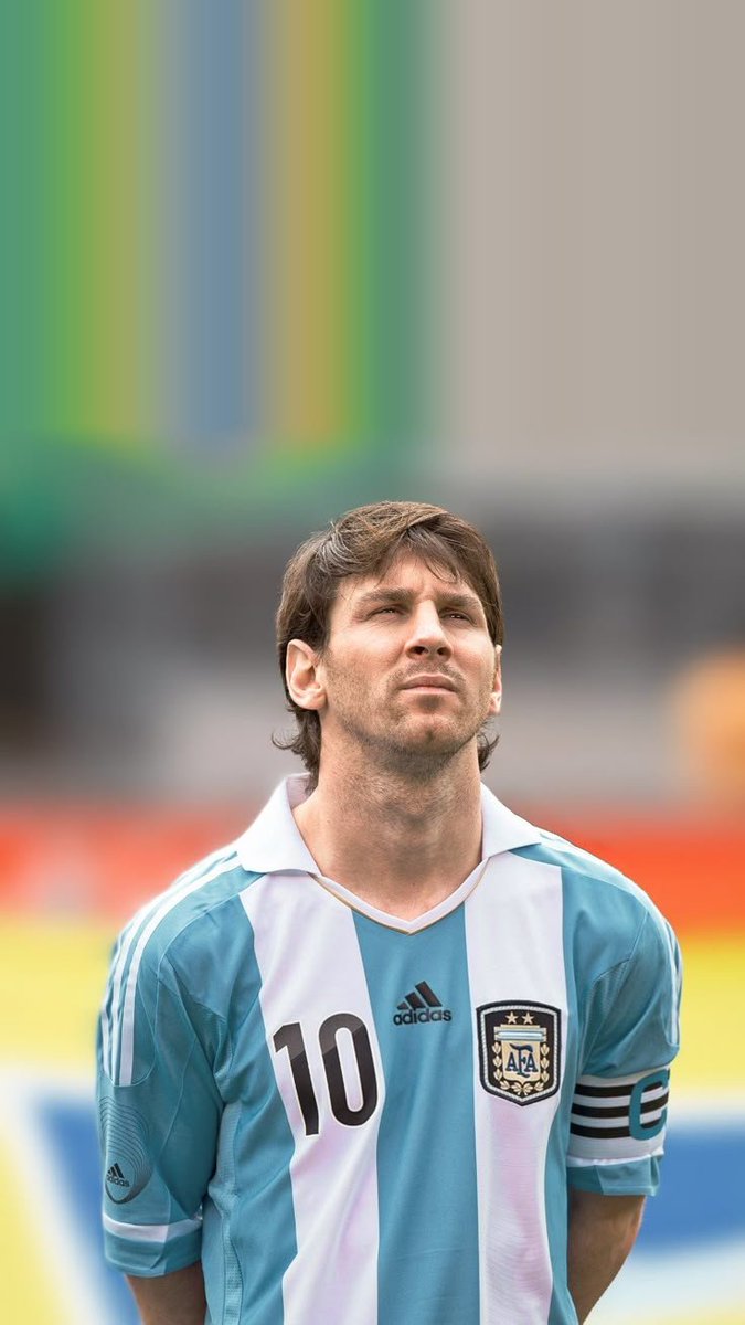 BautiEstevesOk's tweet photo. El orgullo más grande que tengo en vida es el de nunca haber dudado de Messi. Defenderlo a capa y espada desde el primer momento, idolatrarlo como a muy pocos y amarlo por el arte de su presencia. 

Si este es el final, hay que estar orgullosos y NO REPROCHARNOS NADA. Fuimos privilegiados en ser contemporáneos al mejor ser humano de todos los tiempos.
