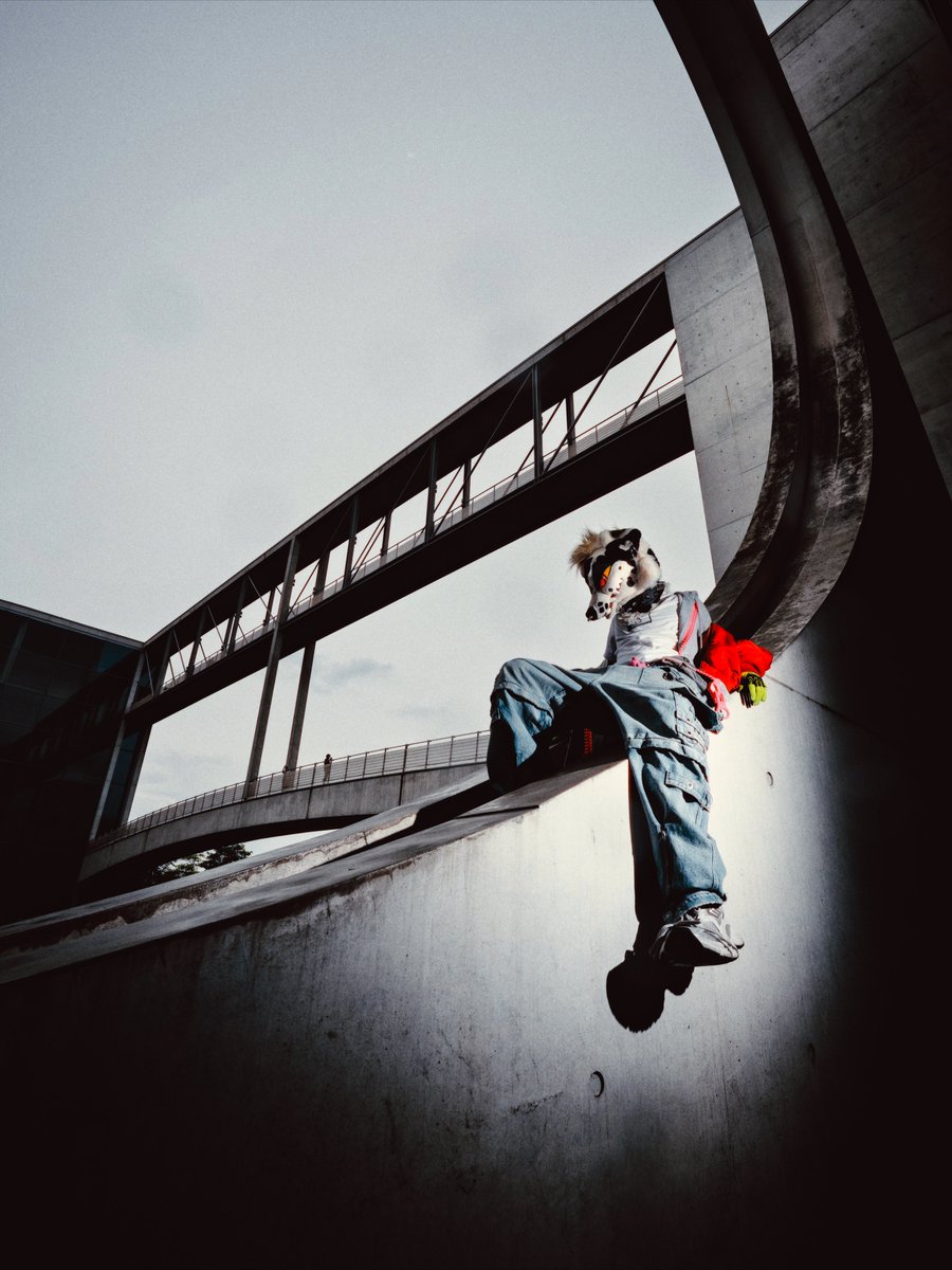 Arkofur's tweet photo. brutalist furry photos from my portfolio https://t.co/j1pFWRKb5m