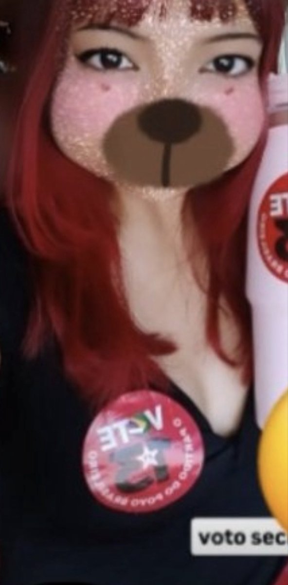 M4A19mm's tweet photo. @vicvinte @sanguesugarosa Você tem uma bochecha engraçadinha. https://t.co/vKqoSUeJj0