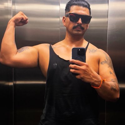 UrSoGayLA's tweet photo. #NewProfilePic https://t.co/zELBD3w8W7