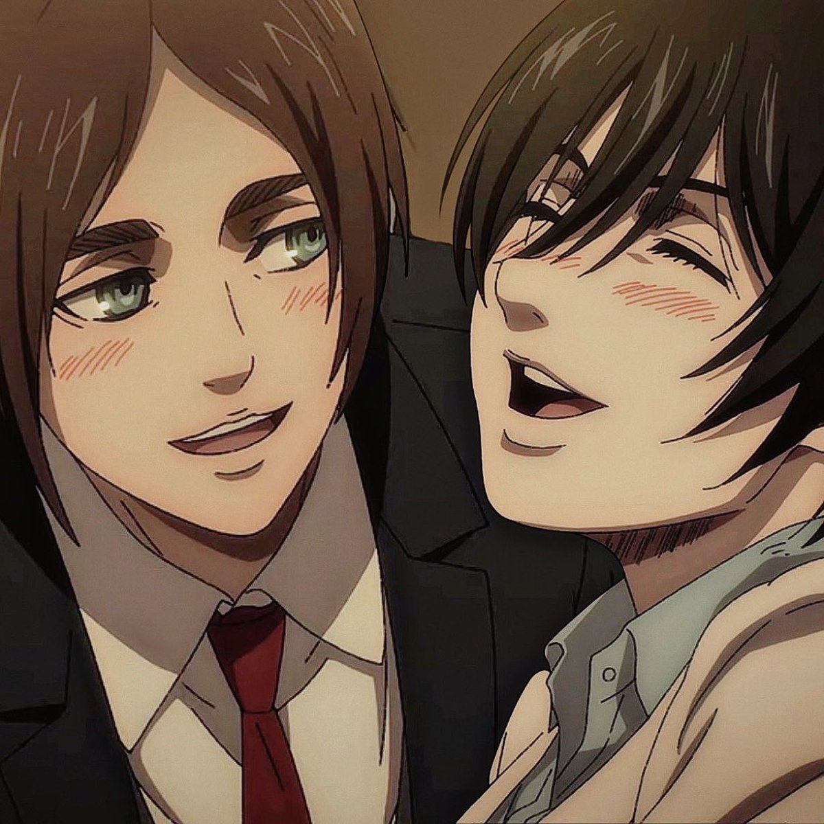 mdemoroha's tweet photo. the holy trinity of AOT https://t.co/SsbgXEbQCW
