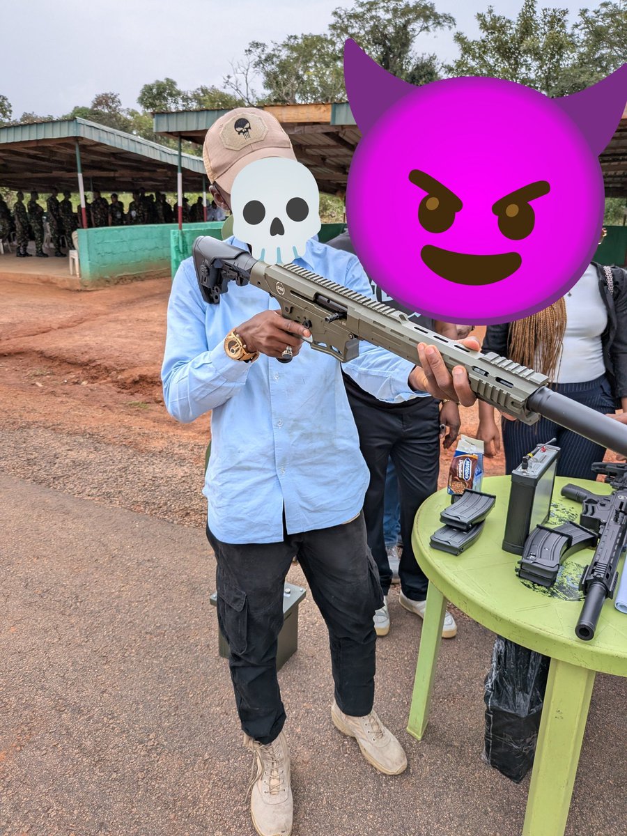 TojuWes's tweet photo. DICON-Gray insignia (DGI) new assault rifle review by one of our comrade 😌. DGI is a joint venture company that will see the production of new generation assault rifles for the military. They've also produced sniper rifles which has been field tested by the Nigeria army. https://t.co/zNeDPmE4UZ