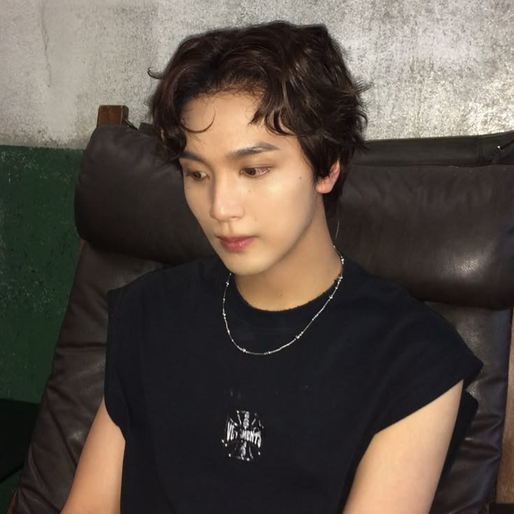 gangtaurusss's tweet photo. #haechanharem 🔞 • oneshot au

Killing time with boyfriend's dad

Tyra gak ngira kalo rencananya buat menunggu sang pacar dengan tenang malah terganggu oleh ide gila bapak pacarnya sendiri. Dengan alibi doing something fun biar gak bosen, Tyra terjebak dalam pesona si om duda https://t.co/YdtL7BFoFk
