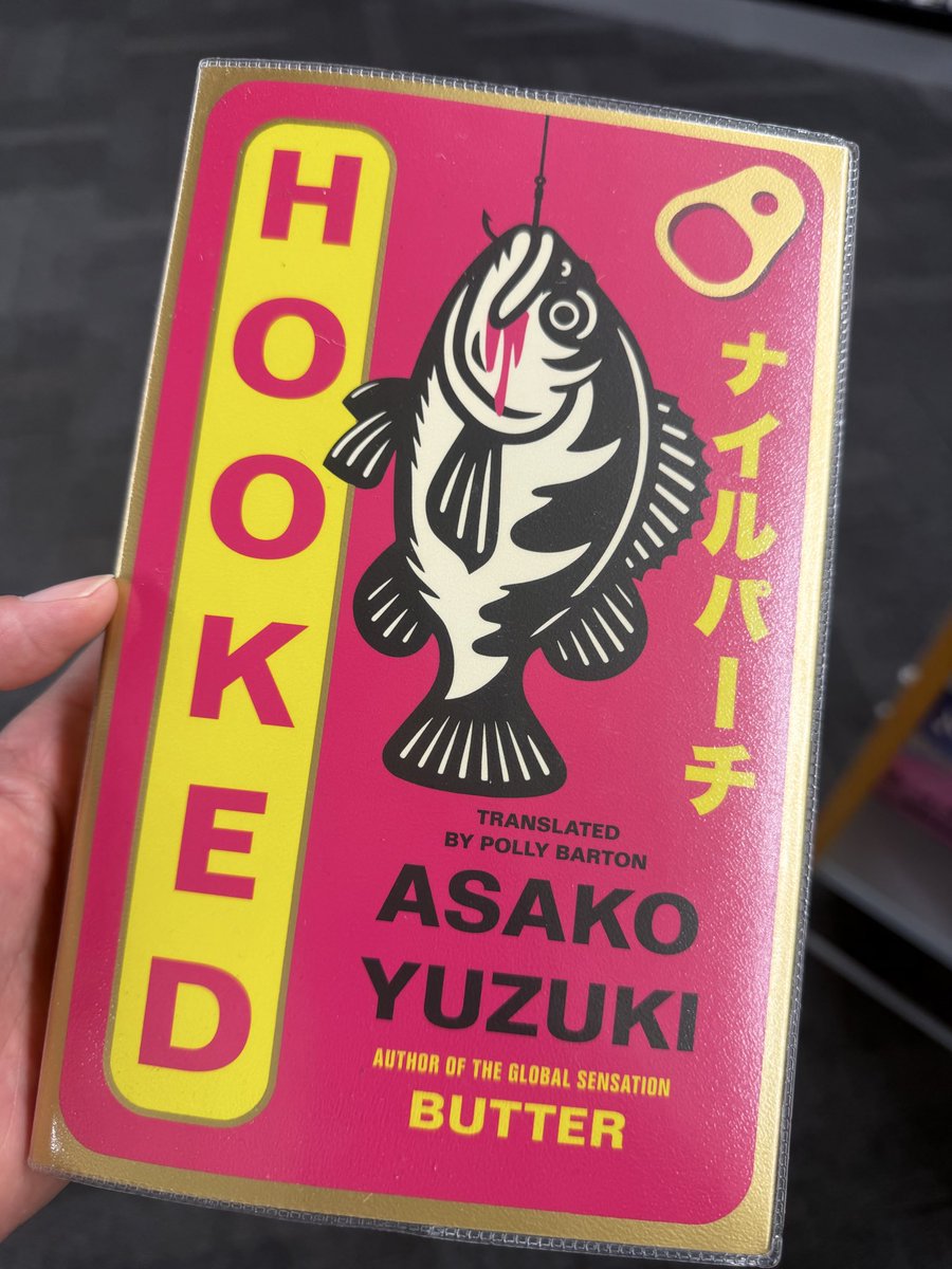 Midori_Video_PR's tweet photo. ついに！
イギリスの
フツーの地方都市の、公立図書館に

このラインナップがっ！

日本の作家、ブームではなく
確実に定着してきてます！ https://t.co/O4dDIWoll5