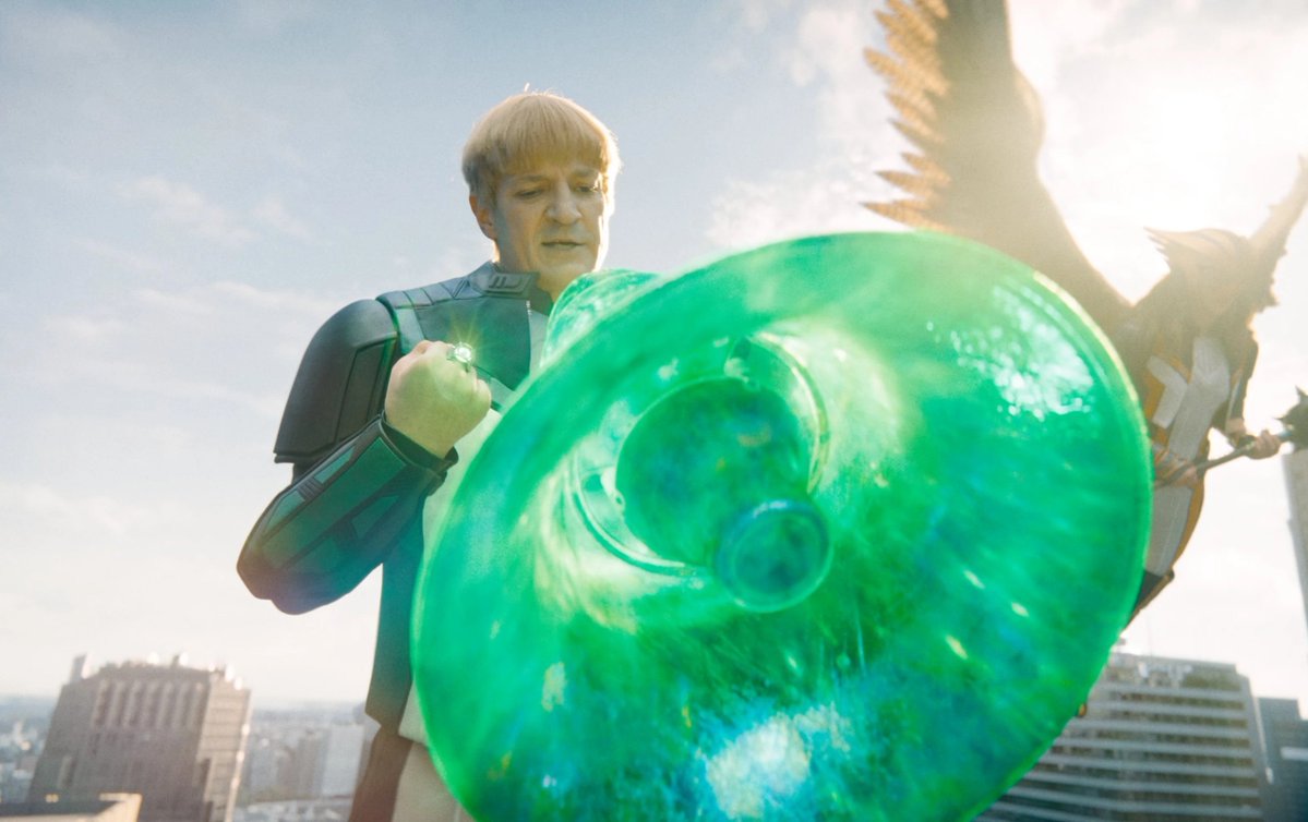 CQuill97's tweet photo. -An athletic director who actually helps people

-Creates haircut trends

-Takes very good care of his teeth, one especially

-Stops a genocide

-Wanted to fight Superman even if he would get packed up

-Actually creates constructs

Guy Gardner, the best live action Green Lantern https://t.co/tckztk6XUp
