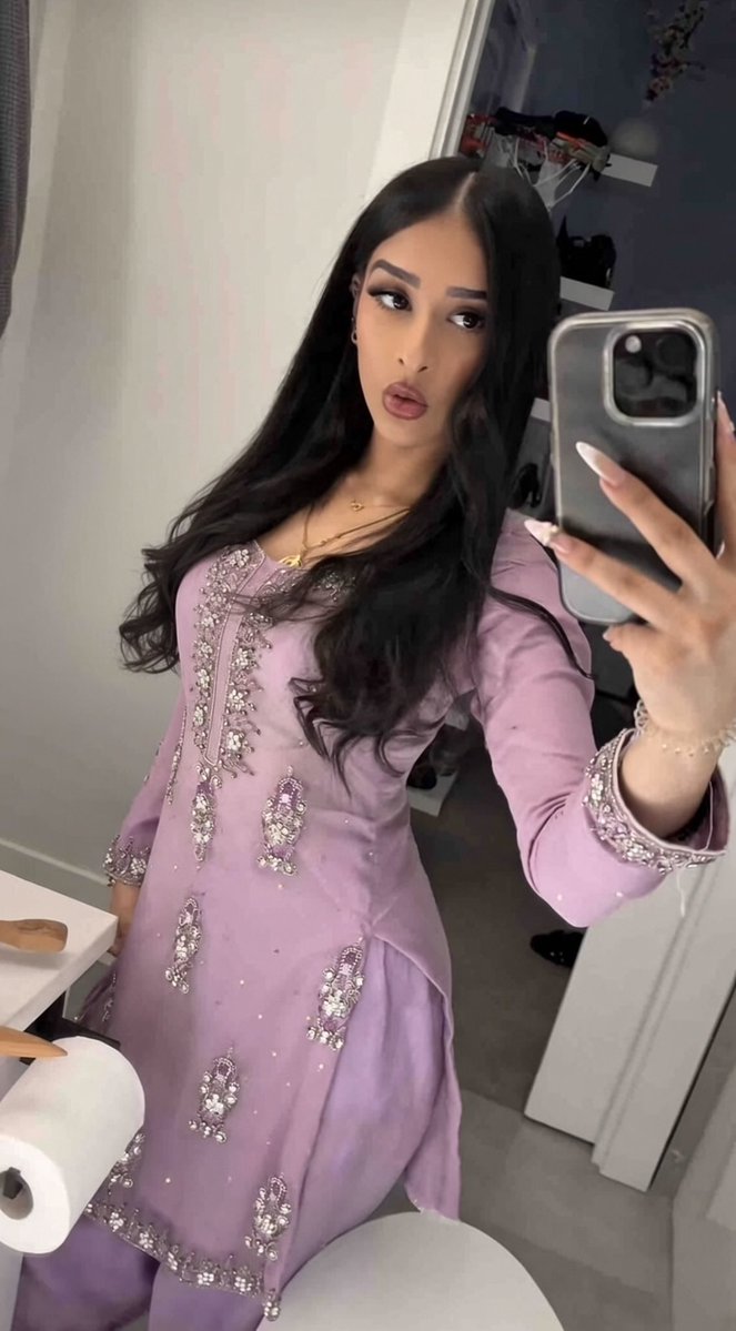 desiexp2026's tweet photo. Expose #66

Name - Anisha
Age - 20

Punjab Girl~

#desi #cuck #goddess #wankchat #gym #mommy #musclemommy #wankbattle #indian https://t.co/ys8FHJJdJ6