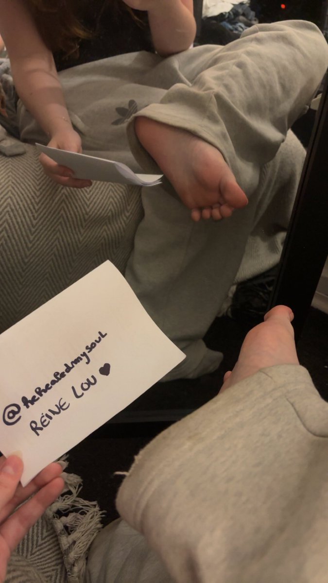 hehealedmysoul's tweet photo. venez raquer bande de merde !! j’ai faim jveux commander <3 

#moneyslave #feet #paypig #feetfetısh #soumis #offrande #domina https://t.co/7yObbMMh97