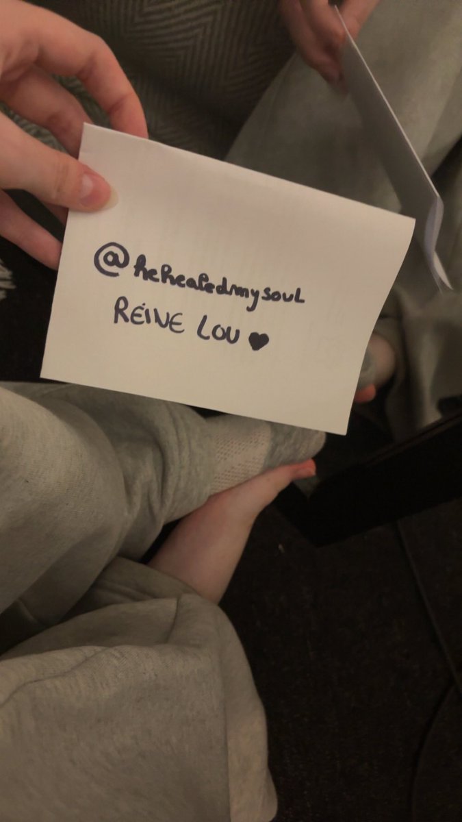 hehealedmysoul's tweet photo. venez raquer bande de merde !! j’ai faim jveux commander <3 

#moneyslave #feet #paypig #feetfetısh #soumis #offrande #domina https://t.co/7yObbMMh97