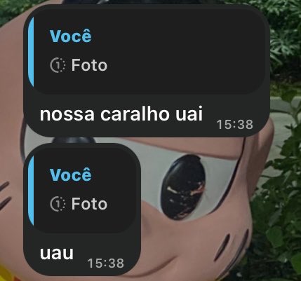 pirocafeminina's tweet photo. quando ele vai elogia seu peito mas ele e mineiro https://t.co/PDJMh7APgs