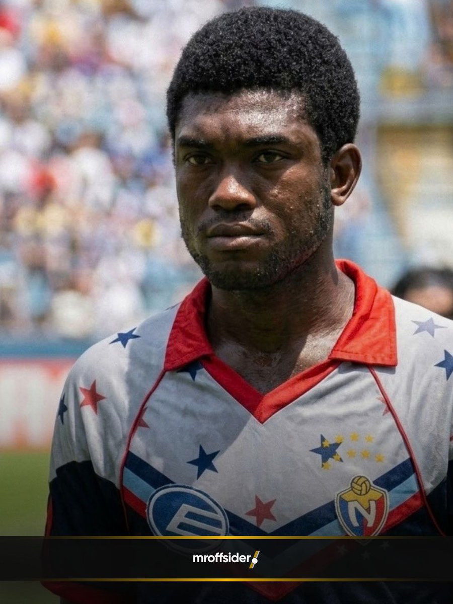 MrOFFSIDER's tweet photo. Dixon Quiñónez, leyenda de El Nacional y figura en el recordado ‘Monumentalazo’ del 92, se encuentra hospitalizado y en un delicado estado de salud tras sufrir tres accidentes cerebrovasculares (ACV). Su familia hace esfuerzos por darle las atenciones que requiere su diagnóstico. https://t.co/x5ITWymi6C