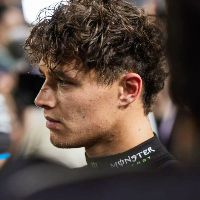 444nrris's tweet photo. i think about lando norris singapore 2024 at least once a day https://t.co/5hmWbhDJhZ