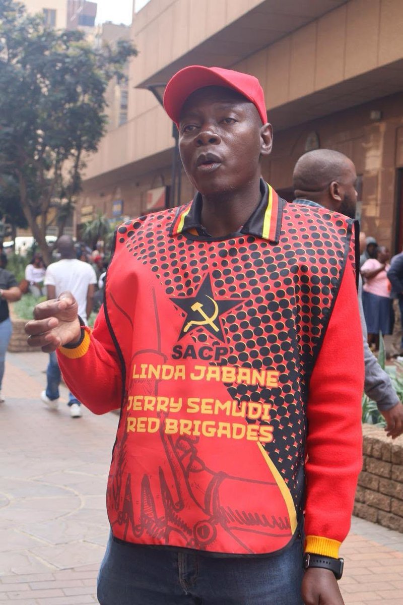 SACP1921's tweet photo. SACP Linda Jabane District Deputy Secretary, Comrade Vhonani Masindi, also joined activists in Johannesburg, as the SACP engaged the working class, spreading its message and raising working-class consciousness towards the local government elections.
#VoteSACP #LGE2026 https://t.co/kMqMMTnbuv