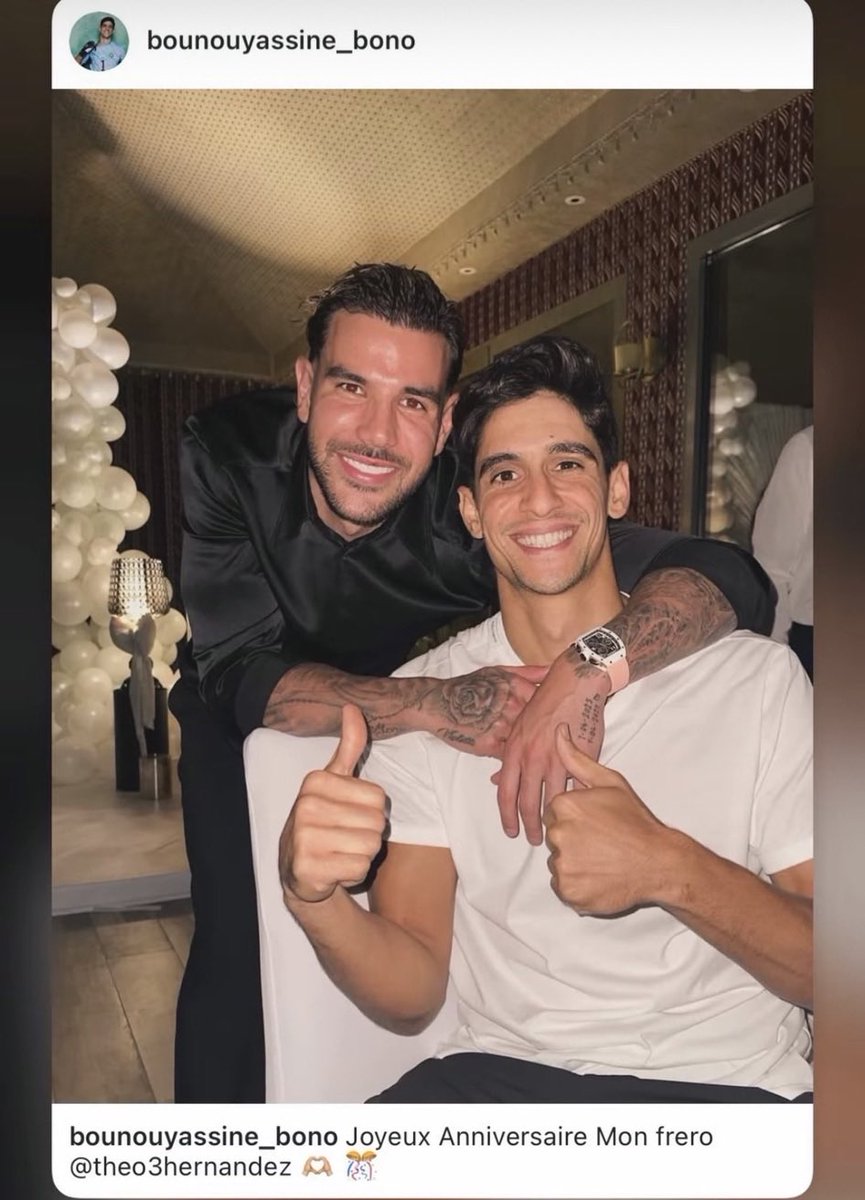 AlHilal24SA's tweet photo. 🚨🎙️|

بونو لي ثيو هرنانديز :

يوم ميلاد سعيد يأخي💙🎈 https://t.co/sTUxrgY2Tf