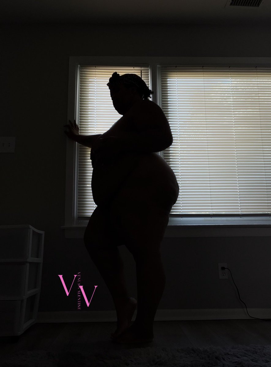 bonnie_savage_'s tweet photo. Curves 👀🤍 https://t.co/wsqsrMhqp0