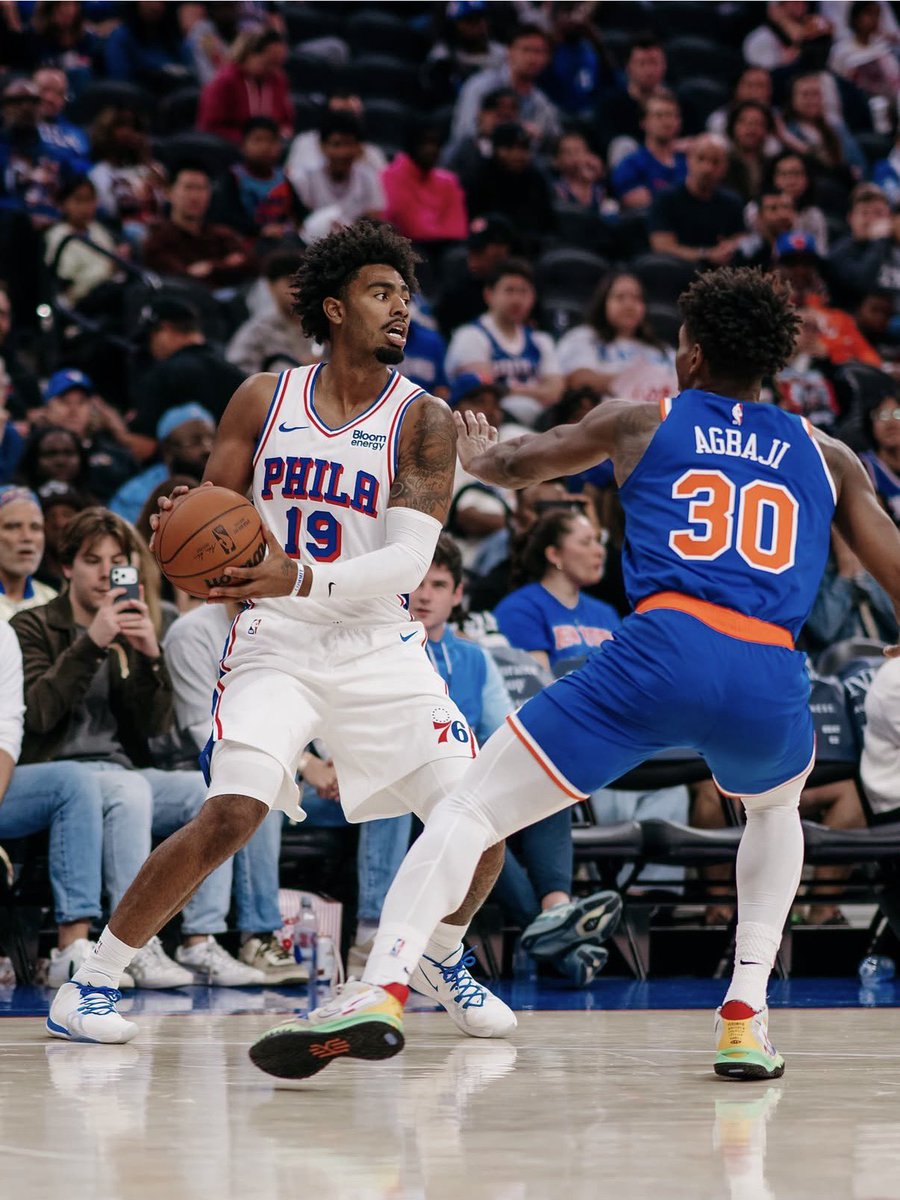 UNC_BearsMBB's tweet photo. Last night former Bear Saint Thomas posted a double-double in his Sixers preseason debut: 11 points, 10 rebounds! 🔥

@sixers 

#ProBears🏀🐻 https://t.co/dWkQRzLNjV