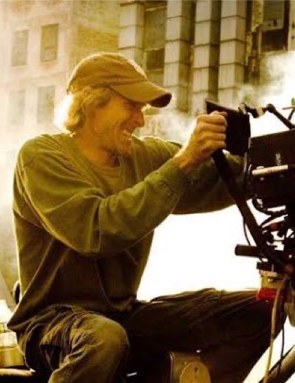 HollywoodHandle's tweet photo. Michael Bay is reportedly set to direct the next ‘TRANSFORMERS’ film.

(Via: @PageSix) https://t.co/hqa9fdNJtU