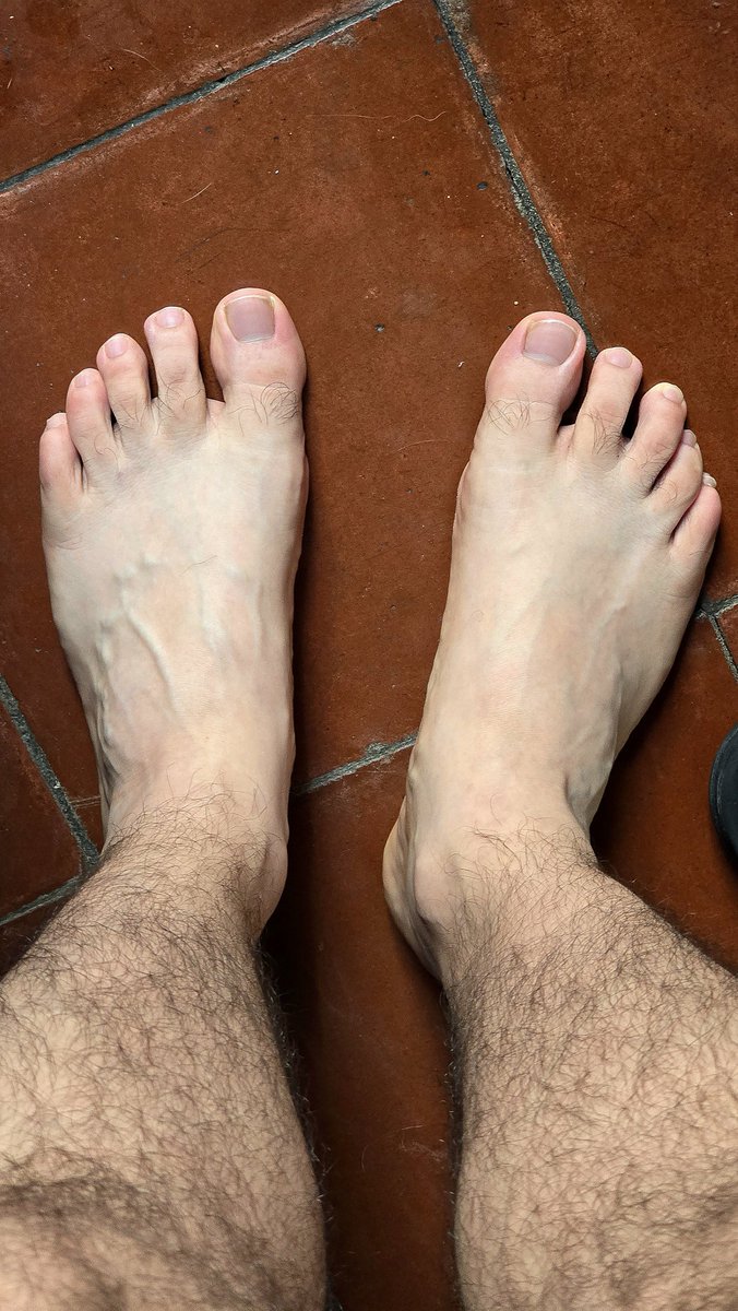 alex_feet10's tweet photo. ¿Al privado? #feetfetısh #feetmale 😏
https://t.co/Ghd8aAP5EG
My canal de telegram. Hay que sumar ➕️ https://t.co/6aiCvaiM4t