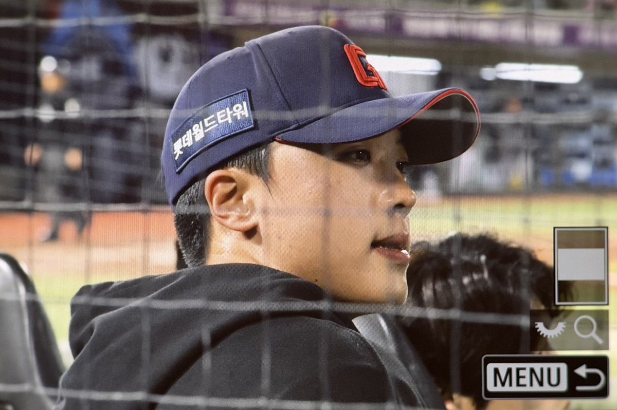 windup_36's tweet photo. 261006
박정민 옆태 좋아하는 사람
일단 저요🙋🏻‍♀️🙋🏻‍♀️
#롯데자이언츠 #박정민 https://t.co/N3wFO0uTFU