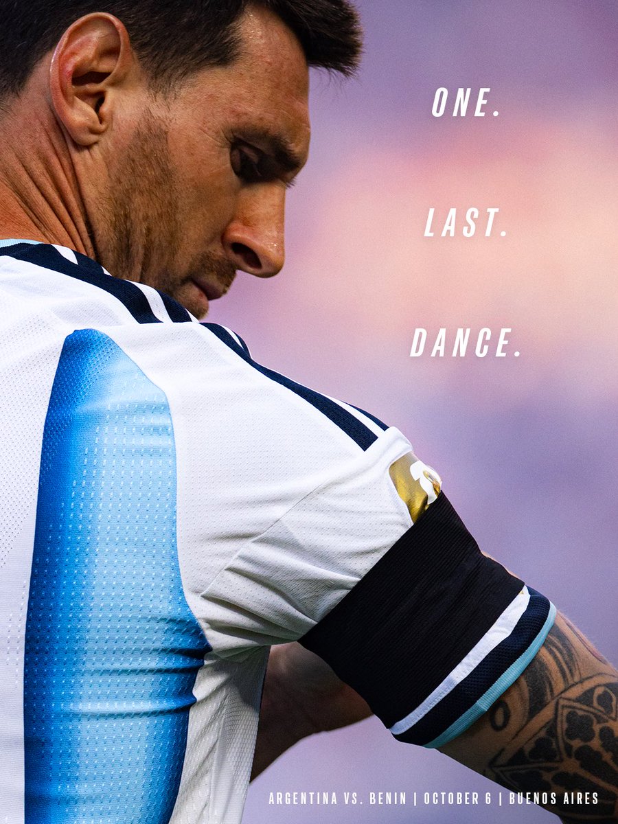 The final chapter in a legendary @​AFASeleccionEN career. 👏

Leo Messi puts on the no. 10 for the final time for Argentina tonight vs. Benin. 
 [📷](https://pb