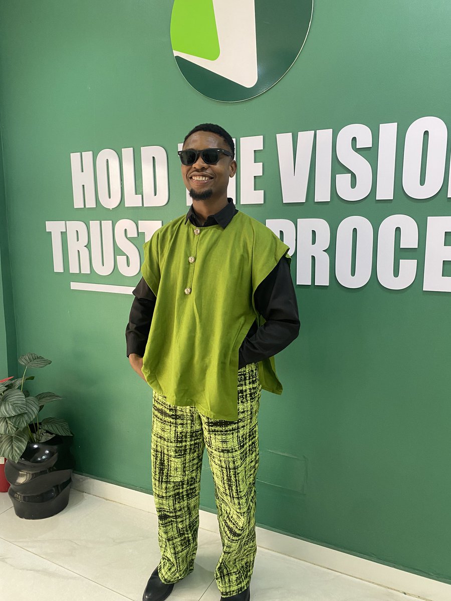 LastBorn_VI's tweet photo. How I turned up for Day 1/2 of Customer Service Week at Open Space Finance. 😎💼 @Openspace_AI https://t.co/X64JWvUuy7