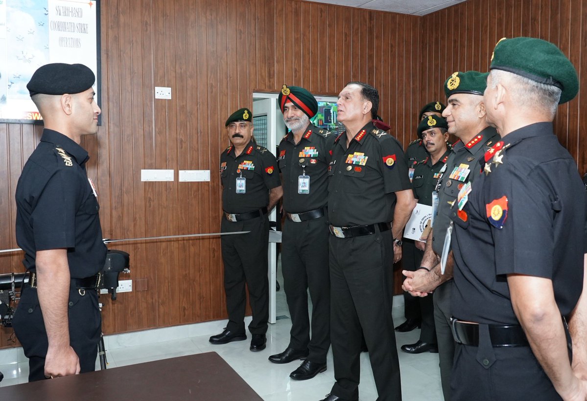 armylover247's tweet photo. Technology Enabled. Mission Ready.  #GeneralDhirajSeth, #COAS, inaugurated the Mission Autonomy Lab and Sensor-Shooter Integration Lab at #DGIS--strengthening the #IndianArmy’s ability to test, integrate and accelerate technology.
https://t.co/dqRPMxO7Ti
