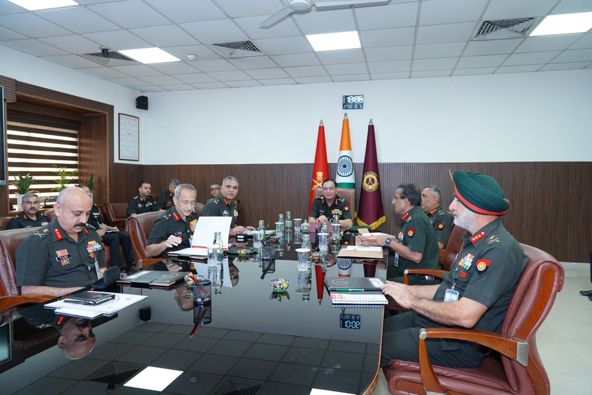 armylover247's tweet photo. Technology Enabled. Mission Ready.  #GeneralDhirajSeth, #COAS, inaugurated the Mission Autonomy Lab and Sensor-Shooter Integration Lab at #DGIS--strengthening the #IndianArmy’s ability to test, integrate and accelerate technology.
https://t.co/dqRPMxO7Ti