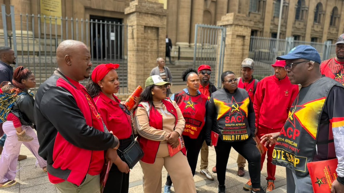 SACP1921's tweet photo. SACP activists near the High Court in Johannesburg engaging the working class, spreading the message of the Party and raising working-class consciousness towards the local government elections. #VoteSACP #VoteSACP2026 #IamVotingSACP #LGE2026 
--
6 October 2026 https://t.co/L5SZkxVl4F