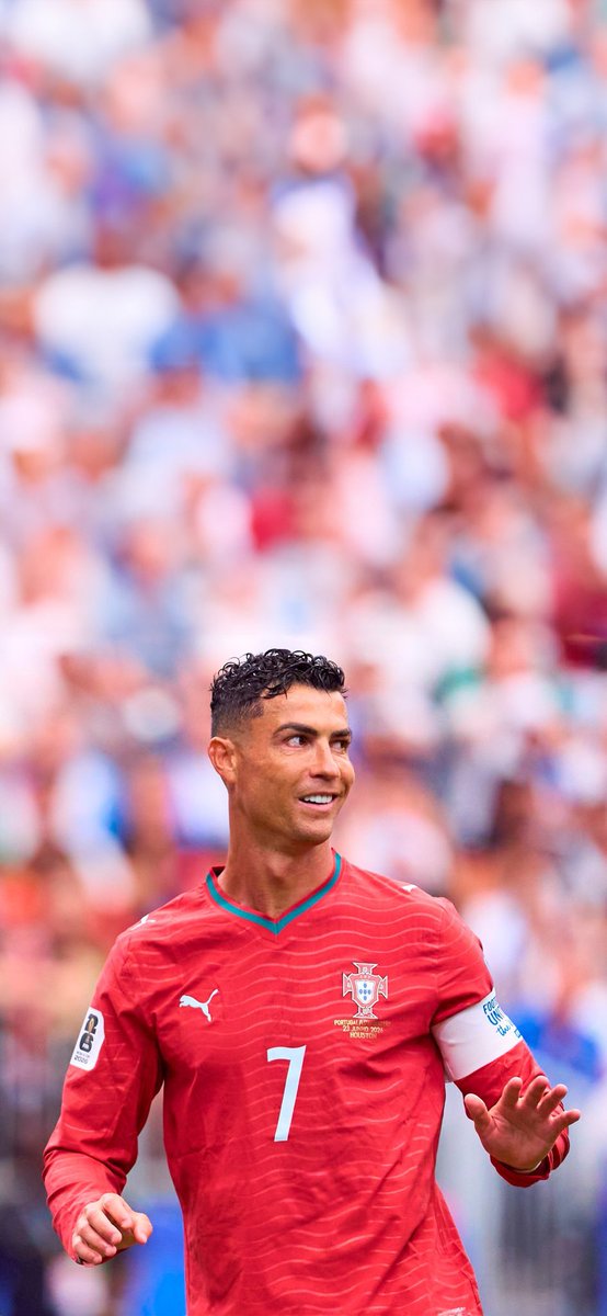 CJJRRM01's tweet photo. #Wallpapers 📱
 └📂 #FIFAWorldCup
      └📂Portugal 🇵🇹
            └📂 Cristiano Ronaldo 🇵🇹 https://t.co/IbMKUYWLeU