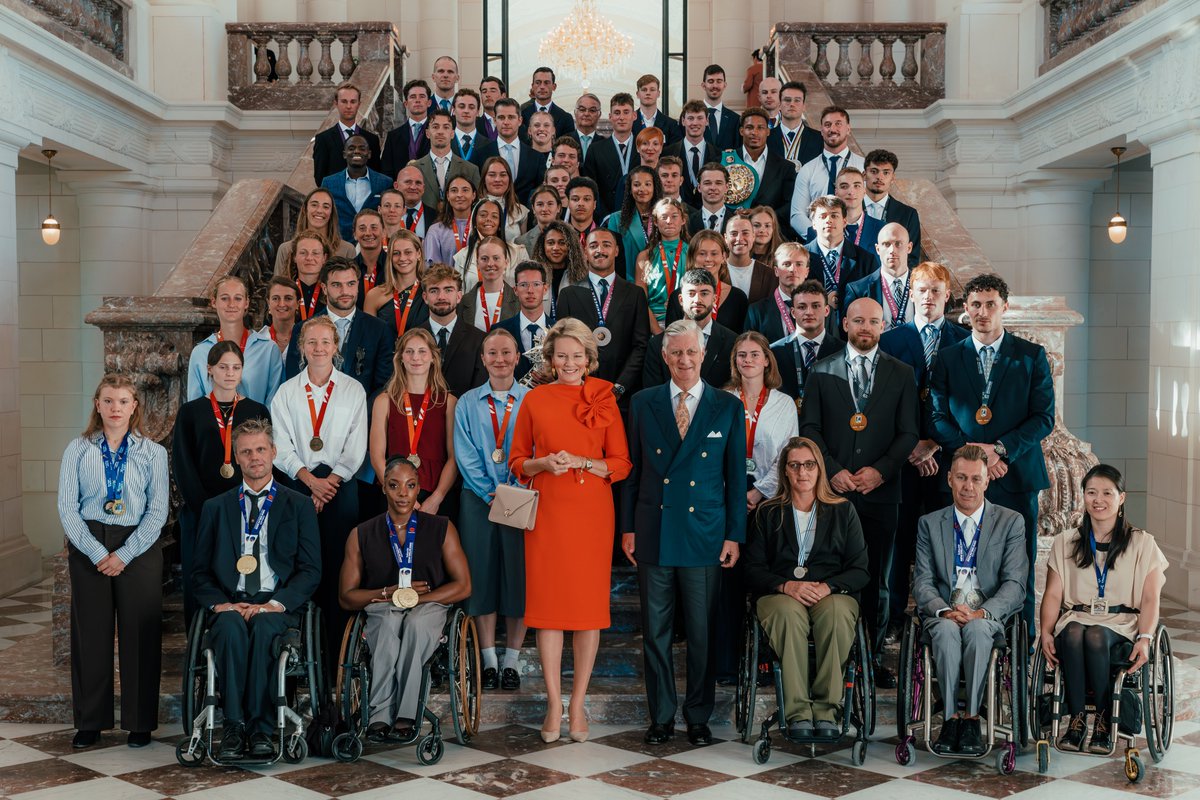 MonarchieBe tweet picture