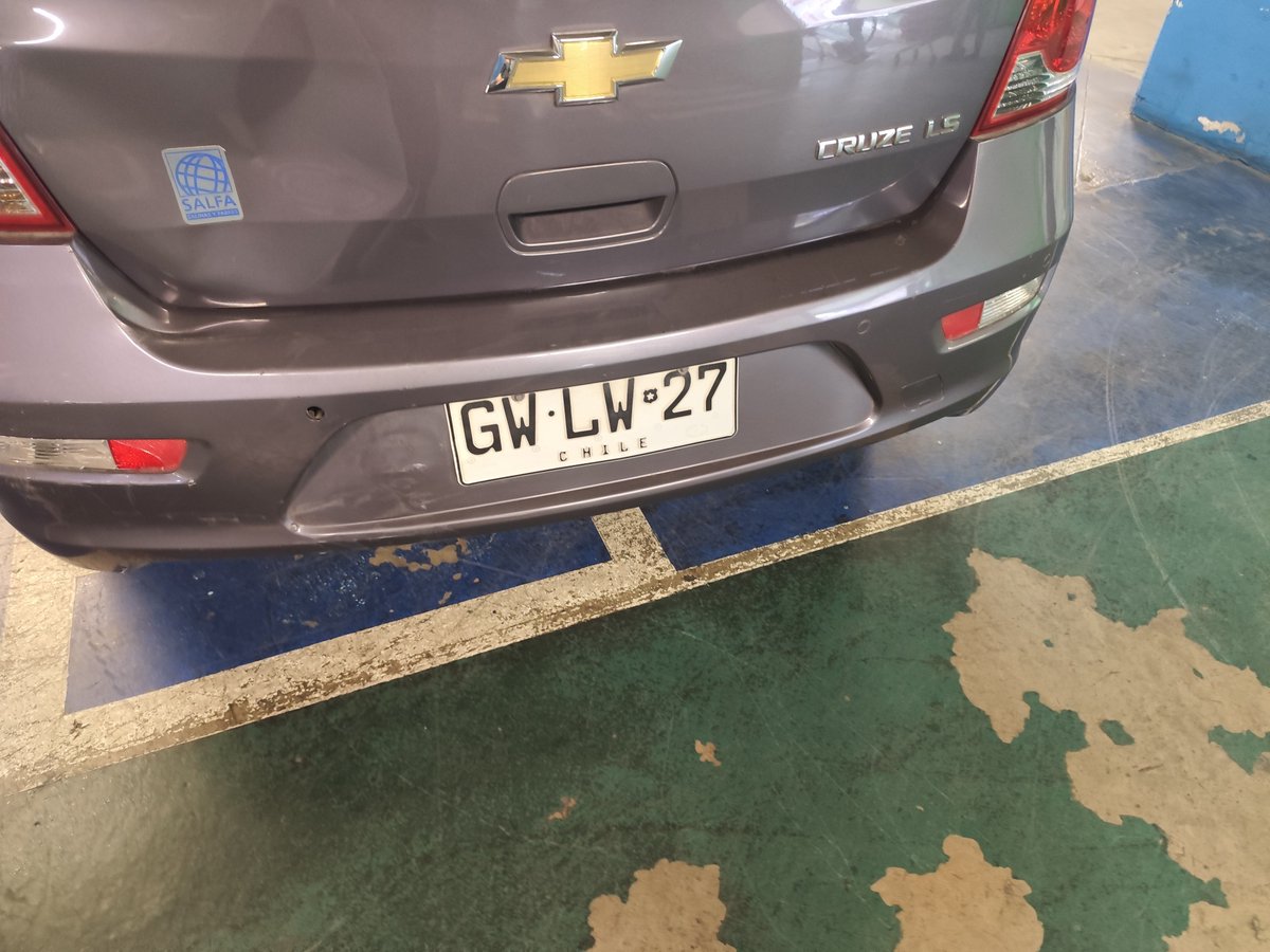 HHrrp's tweet photo. @jorgesolimano Reiteradamente utilizan estacionamiento para discapacitado en el Jumbo De héroe de la concepción sin credenciales se haga notificado al gerente de este establecimiento haciendo caso omiso ya son varios días https://t.co/Nv0EHv1Vls