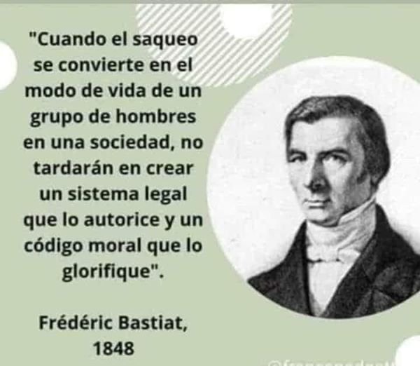 sandranaranjo2's tweet photo. Cada día su salud mental está peor desde que cayó en las redes del Cepetrismo! @DianAngel01 en serio haga algo y salga de esa miseria en la quese revuelca! Hágalo por su hijo https://t.co/ZRQpDhmKiu